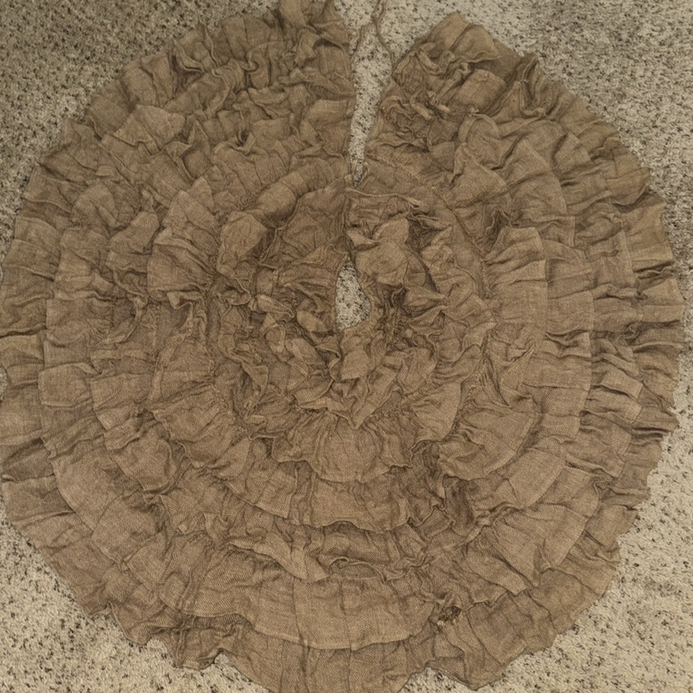 Christmas Holiday Burlap Ruffled Christmas Tree Skirt